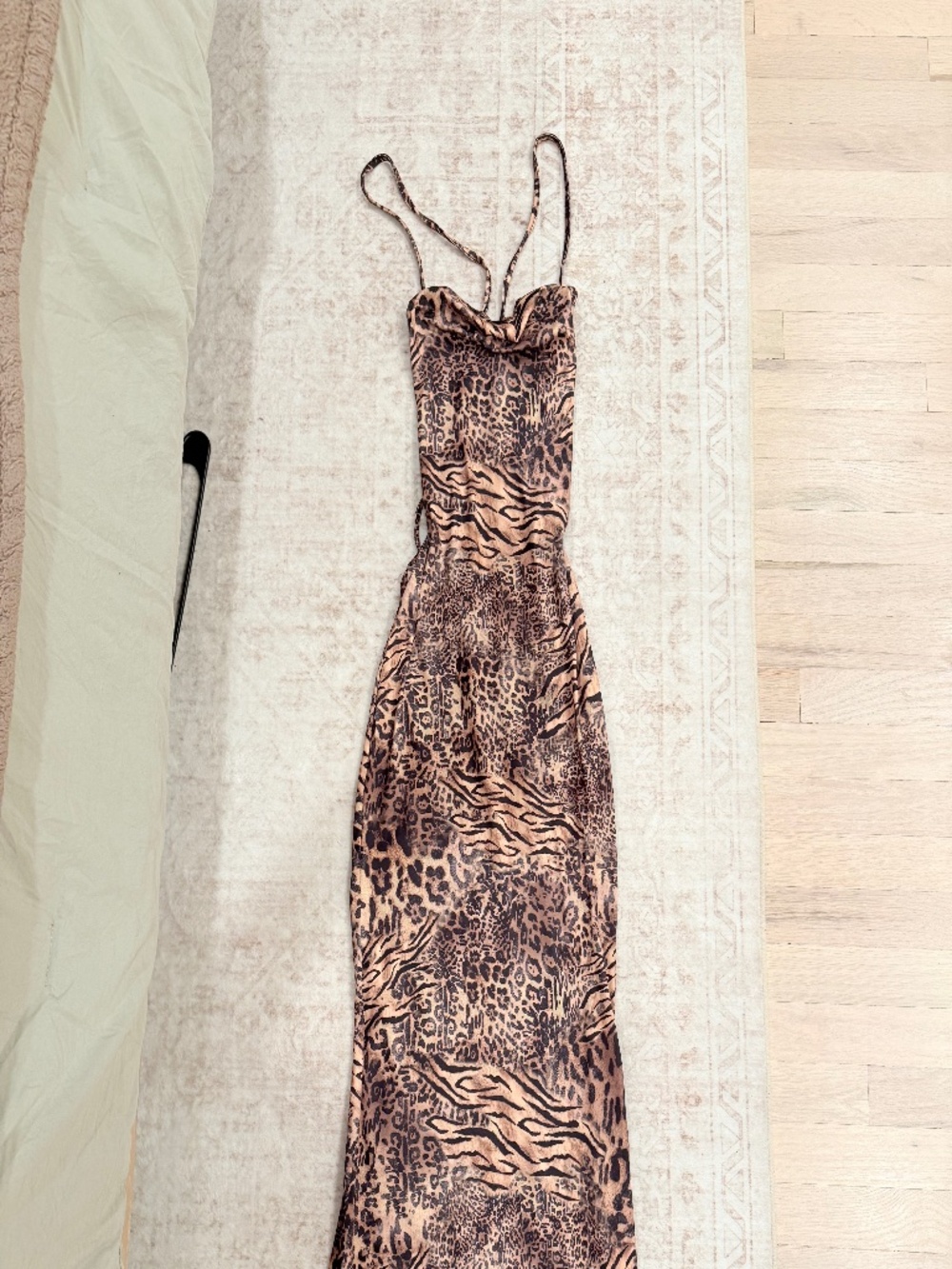 SHEIN body con cheetah print dress